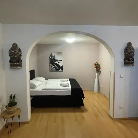 Apartment U Zeleneho Jalovce Prague